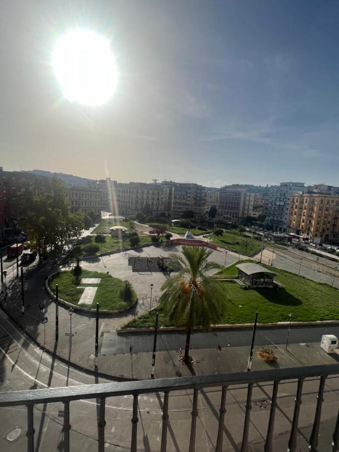 Metropolis Home Nápoly Kültér fotó