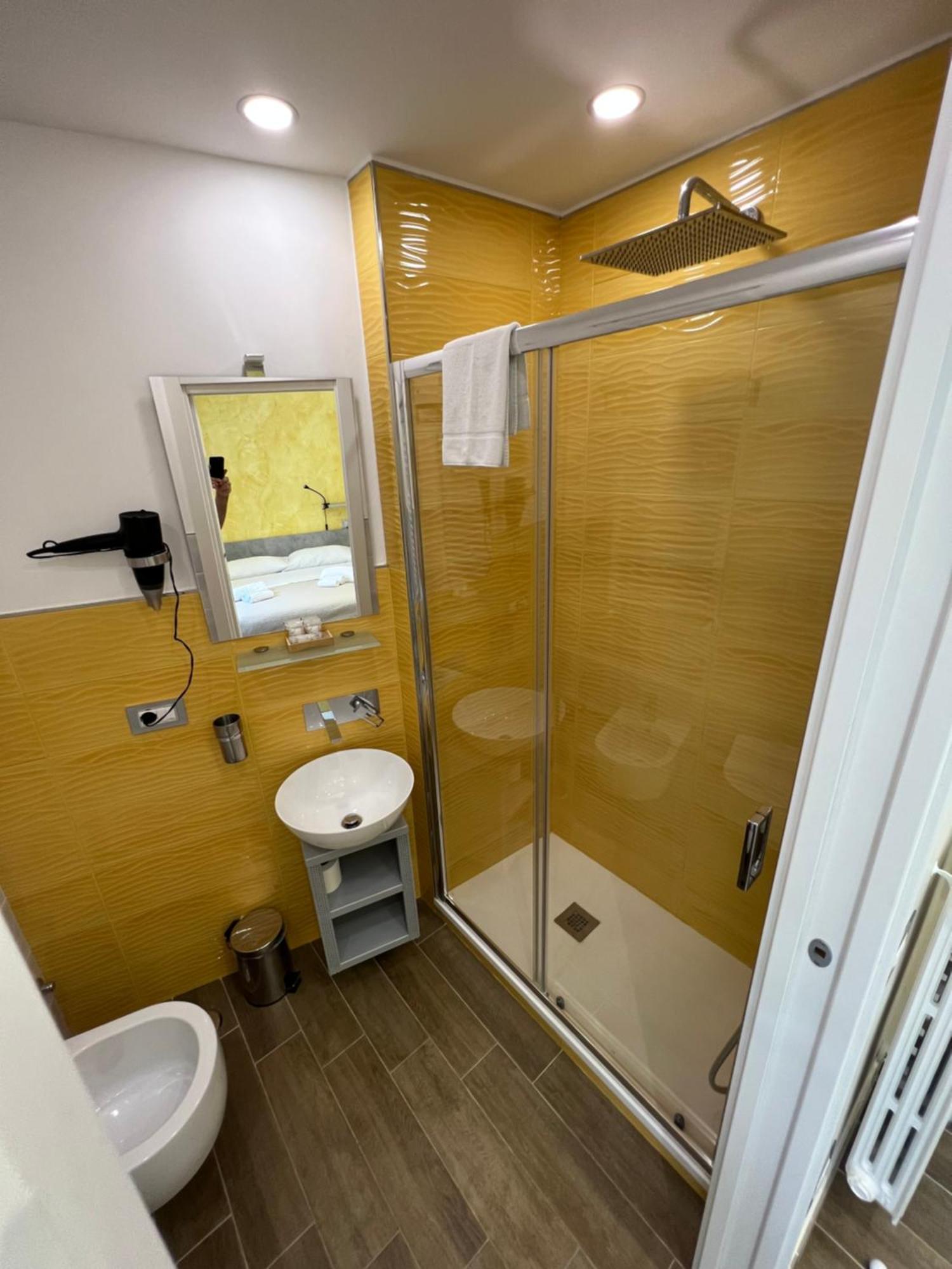 Metropolis Home Nápoly Kültér fotó