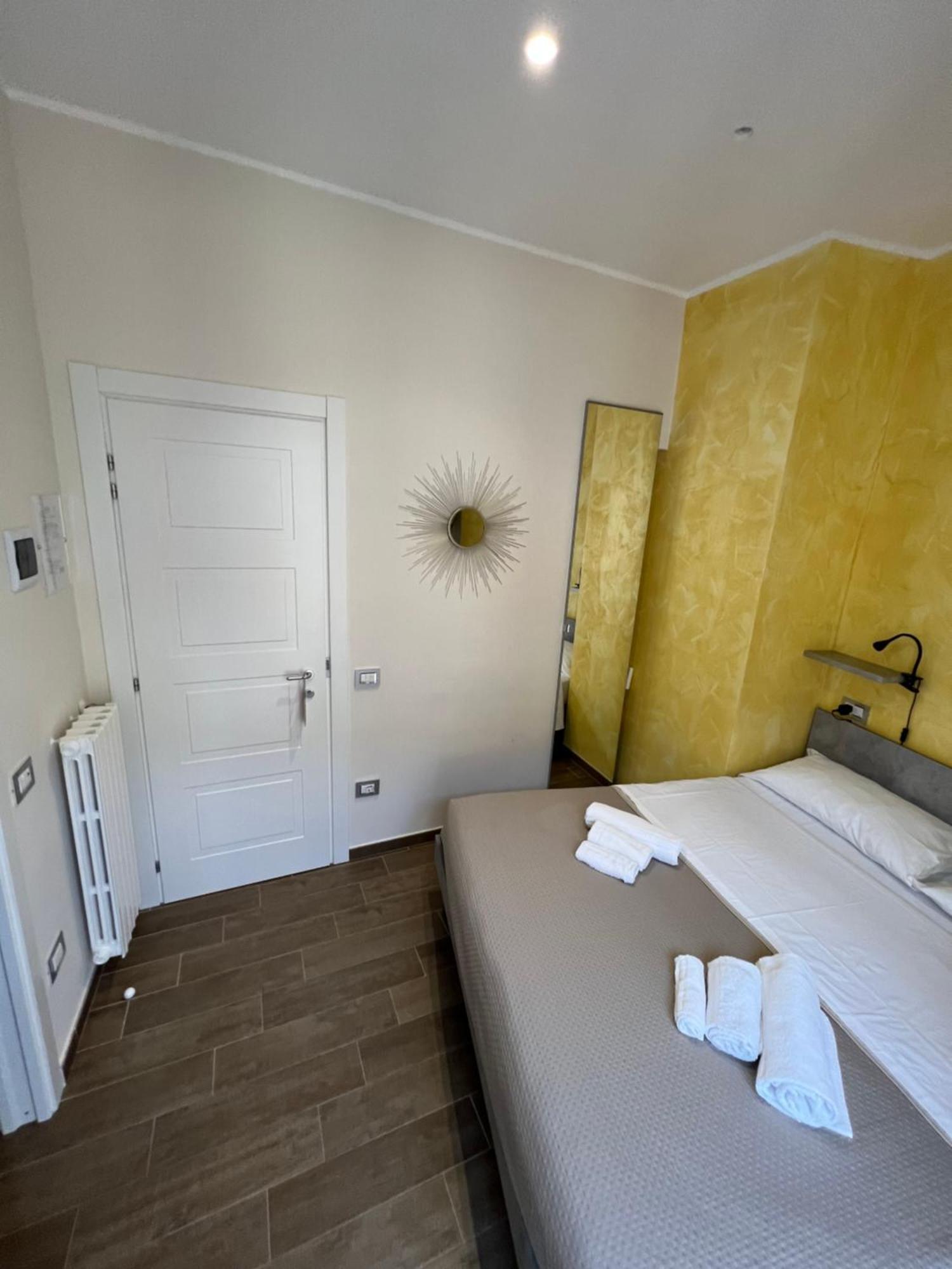 Metropolis Home Nápoly Kültér fotó
